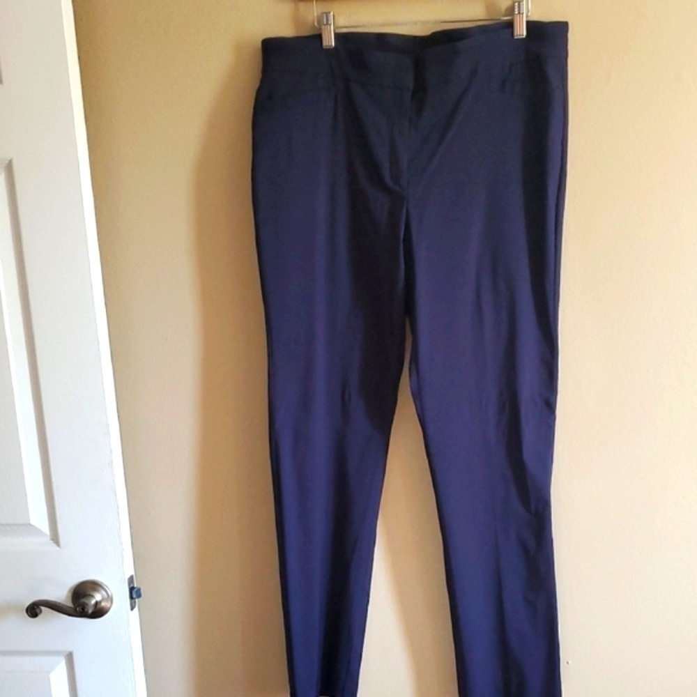 Briggs New York Women's Black Stretch Trousers
